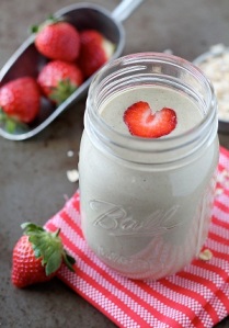 Meal Replacement Strawberry Banana Oatmeal Smoothie